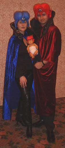 Brainiac Family - As seen at the 2001 NY Lunacon Sci-Fi Convention (More con pics in *Special Events section)