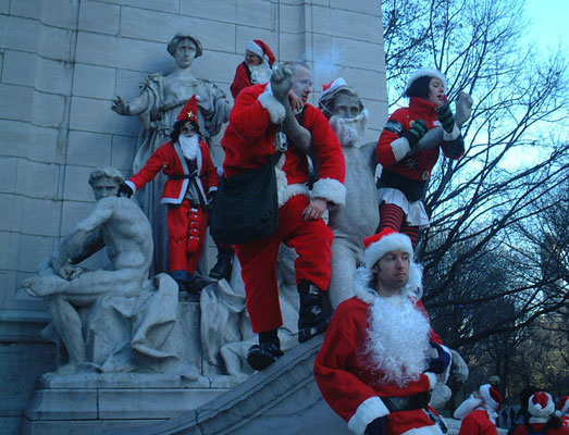 Columbus Circle Santas 1 (by jtg)