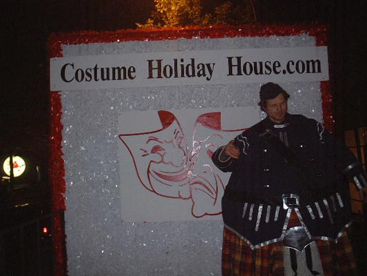 Our 2001 sponsor was Costume Holiday House who gave a bunch of big costumes!