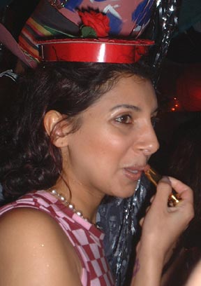 Queen of Hearts Box - Rubalad's Alice in Wonderland - Mad Hatter party, 3-2-02