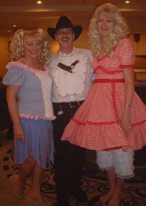 X-Prez gets babes... - Tennessee Hoedown.  2002 National Costumers Association Convention opening night.