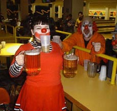 Knockers the Klown likes beer - Klown Bowl 2000