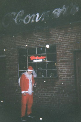 Santa Wants Beer - NYC Santacon 2001