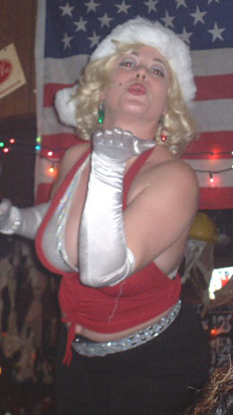 Marilyn Santa2 - NYC SantaCon, 2002