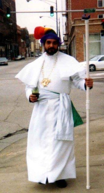 Second Lamprey Pope - 2nd Annual Lamprey South East Pilsen
St. Patrick's Day Parade
Chicago 3/17/02