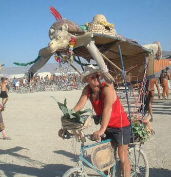 Art Bike - Camel Back - Burning Man 2001.  To edit record e-mail Editor@CostumeNetwork.com.